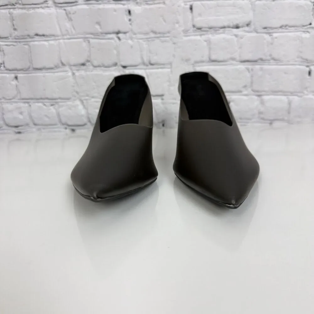 Yeezy Women’s Wedge Heels HL-03 Black Translucent TPU Heel Size 10 Slip On Shoe